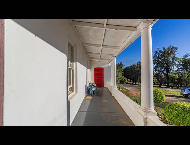 3 BEDROOM HOUSE FOR SALE IN RIEBEEK WEST